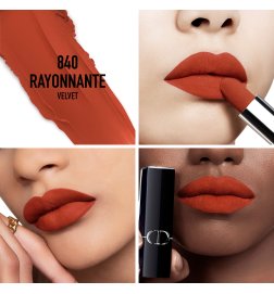 Rouge Dior - Komfortabler und langanhaltender Lippenstift - Feuchtigkeitsspendende Blütenpflege Rouge Dior - Komfortabler und langanhaltender Lippenstift - Feuchtigkeitsspendende Blütenpflege